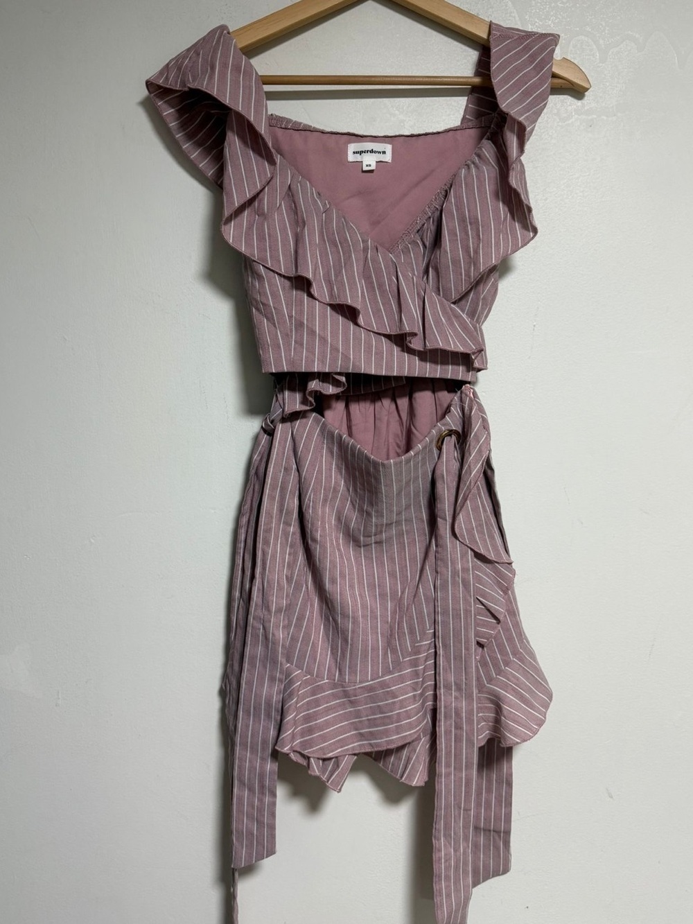 Superdown Pink Striped Ruffle Wrap Romper XS - Picture 2 of 8